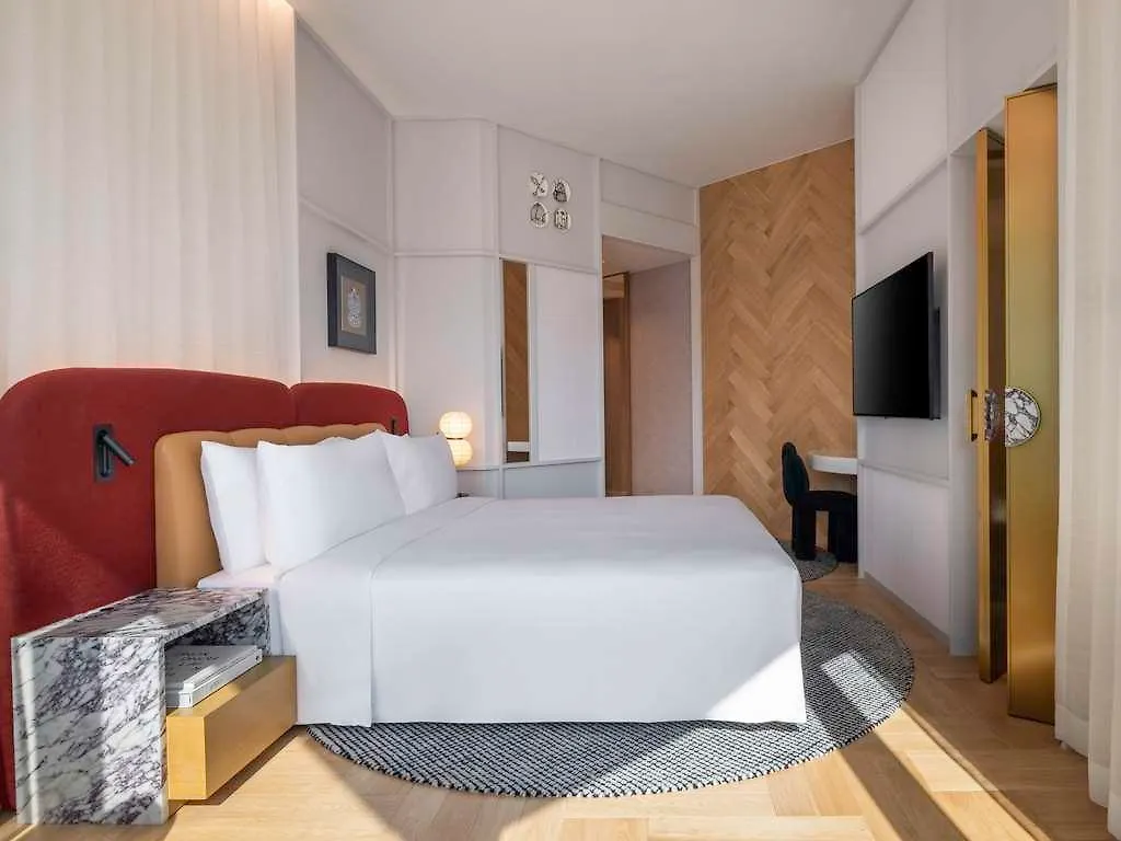 Mondrian Hong Kong Hotel